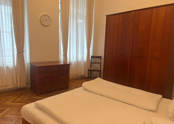 Carlton Viena